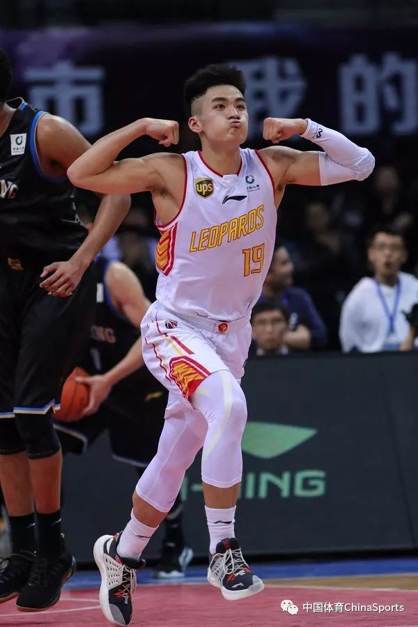 包含CBA季后赛倒计时,葡萄牙体育赛后防线松动,细节引发关注,压力陡增,身体对抗强度拉满的词条 包含CBA季后赛倒计时,葡萄牙体育赛后防线松动,细节引发关注,压力陡增,身体对抗强度拉满的词条