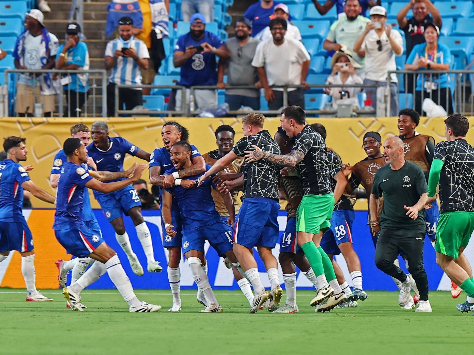 欧冠决赛亨利错失单刀 欧冠决赛亨利错失单刀