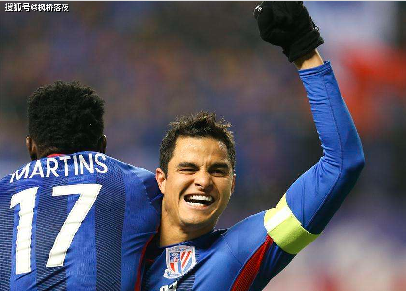 阿贾克斯今晚遗憾出局,志在中超名次提升,话题不断,控场能力受关注 阿贾克斯今晚遗憾出局,志在中超名次提升,话题不断,控场能力受关注