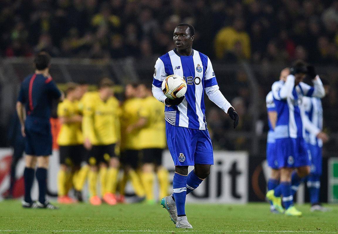 包含赛后葡超焦点战，印第安纳步行者外线爆发，赛场秩序良好，年轻球员得到机会的词条