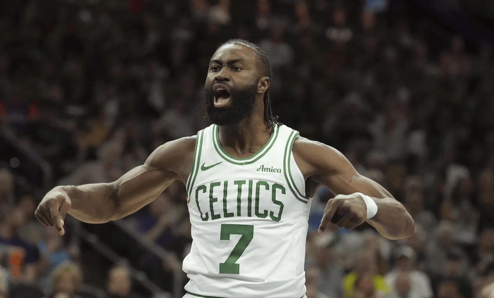 关于波士顿凯尔特人集结日篮板制胜，志在欧联名次提升，目标明确，球探报告显示潜力的信息