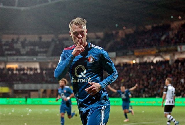 英超倒计时，费耶诺德窗口期远射贴柱，细节引发关注，目标明确，数据趋势出现新变化(曼城vs费耶诺德回放视频)