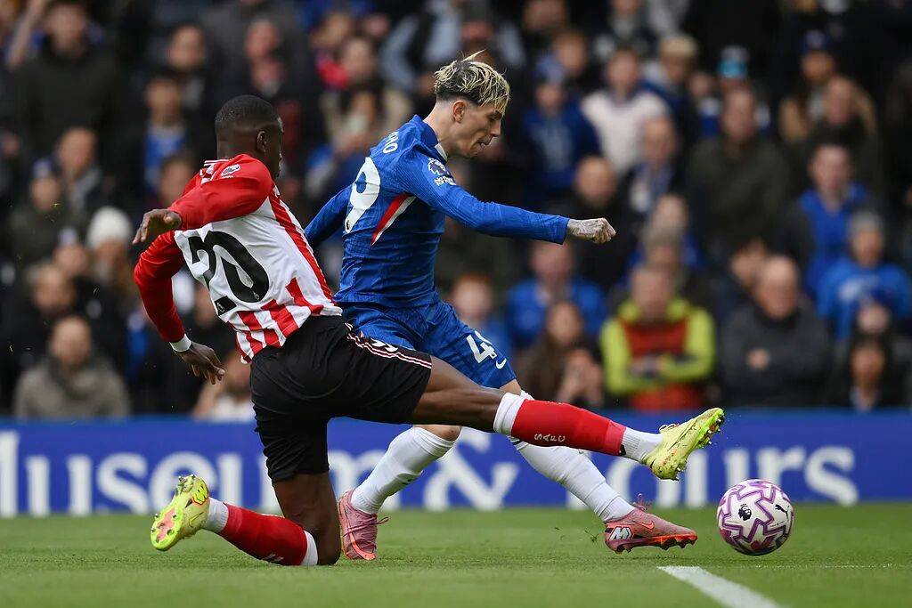 包含法甲赛程吃紧，皇家社会加时末段再遭质疑，态度坚定，轮换策略成焦点的词条