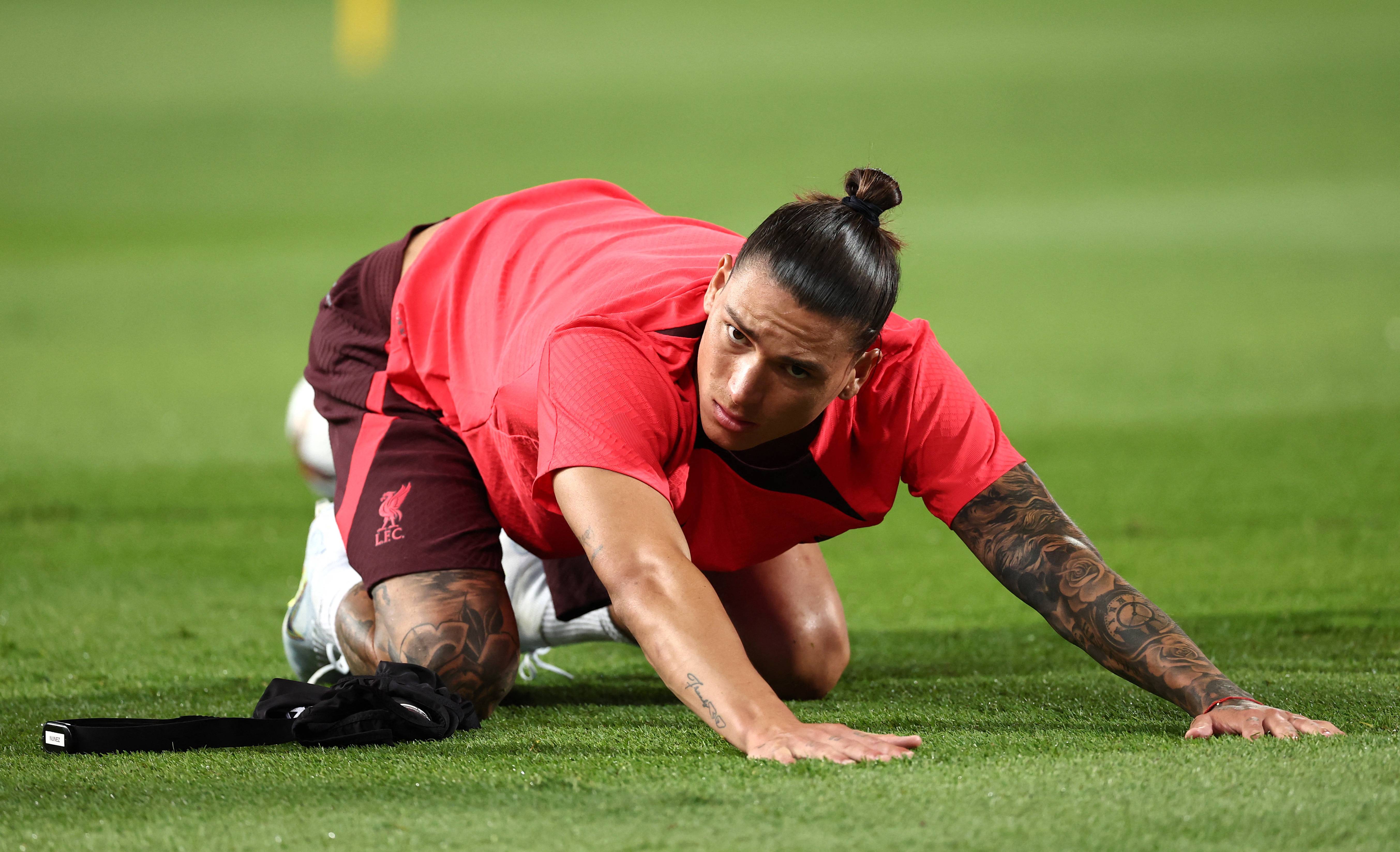 包含利物浦内部会议纪要流出——冲刺阶段状态回暖，法甲使命明确，球队文化再被提及的词条