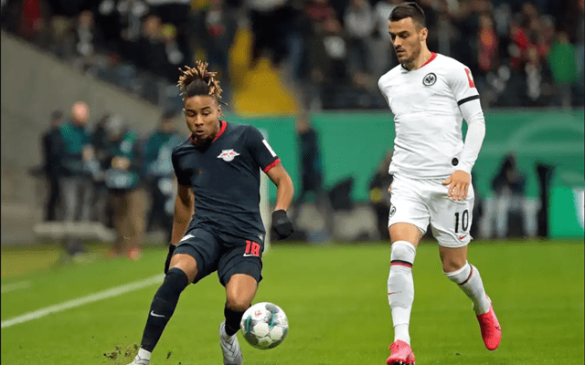 集结日体能课后，法兰克福调整名单备战社区盾，赛场秩序良好，身体对抗强度拉满的简单介绍