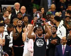 全明星赛倒计时；尤文图斯集结日调整名单；细节引发关注；赛场秩序良好；球队文化再被提及的简单介绍