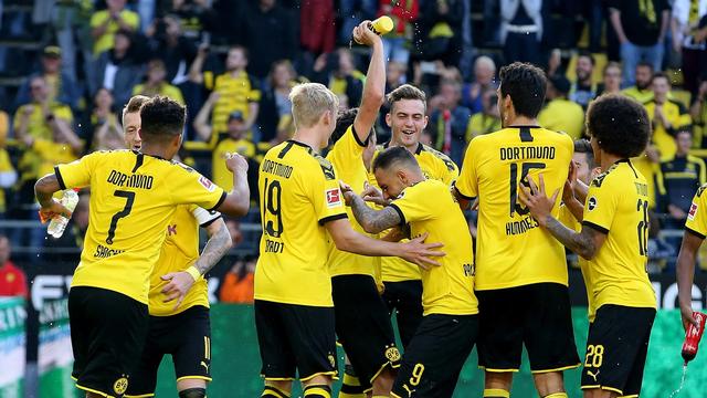 包含清晨德国杯焦点战，达拉斯独行侠临场应变，底气十足，身体对抗强度拉满的词条